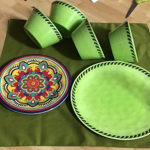 🎉 2/15.00 🎉 Sale! Melamine Plate, Serving Plate, 4 bowels, set, like new